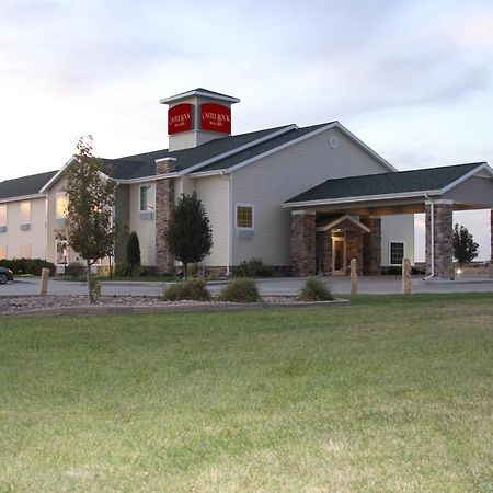 Castle Rock Inn & Suites - Quinter Bagian luar foto
